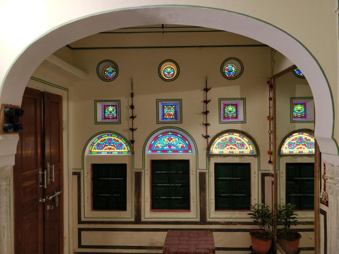 Haveli Hotel 3*